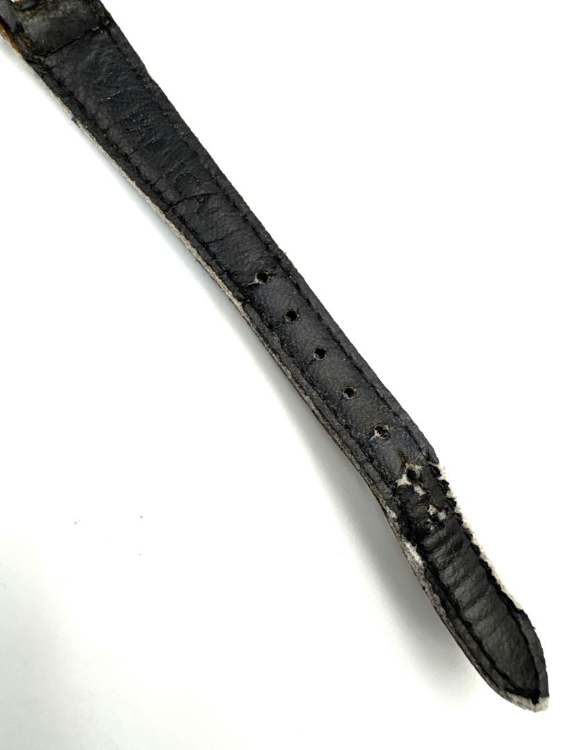 Burberrys Quartz Watch FOR PARTS A4075