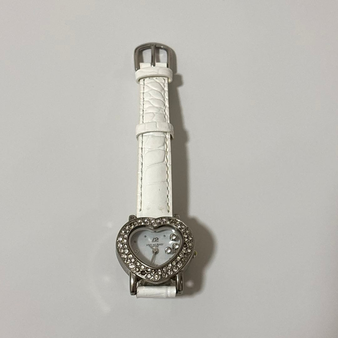 Stylish Witch Love and Berry Analog Quartz Women