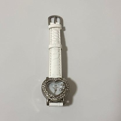 Stylish Witch Love and Berry Analog Quartz Women