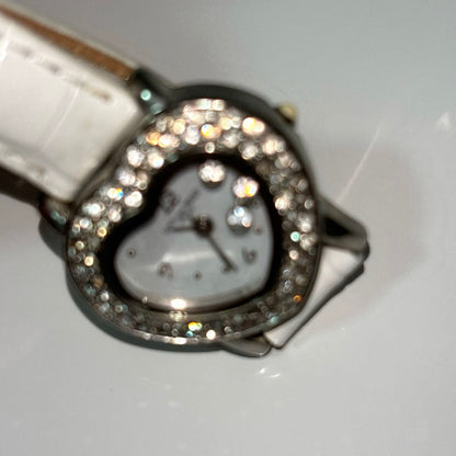 Stylish Witch Love and Berry Analog Quartz Women