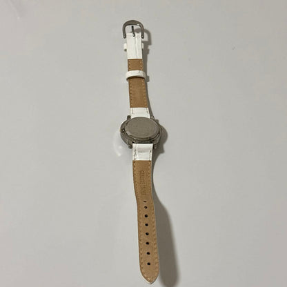 Stylish Witch Love and Berry Analog Quartz Women