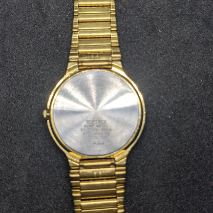 Seiko V701-6K00 Analog Quartz Men