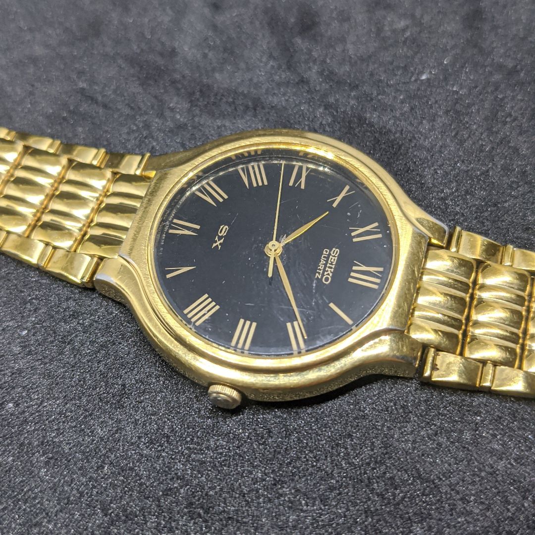 Seiko V701-6K00 Analog Quartz Men