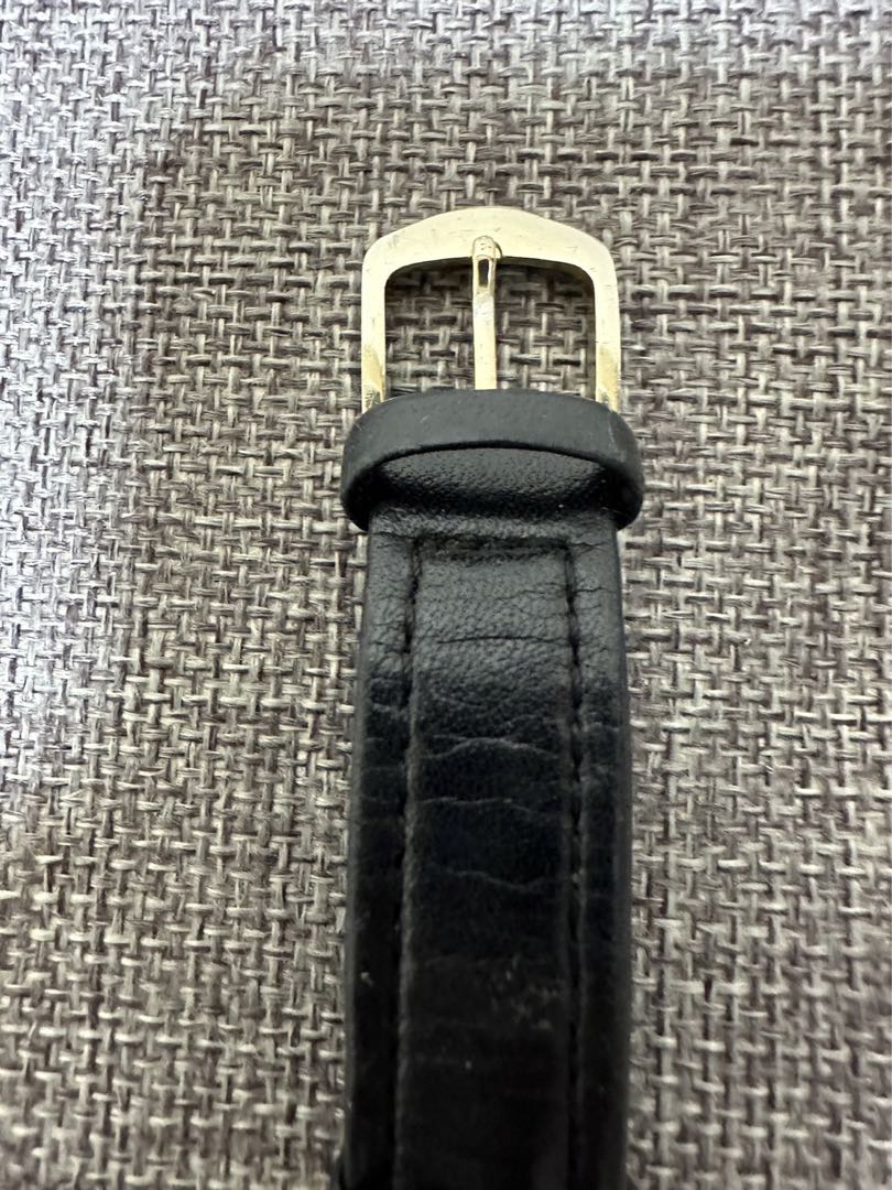 Seiko 7N01-5060 Analog Quartz Women