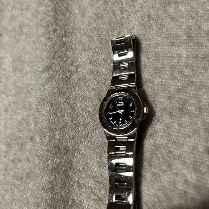 Seiko lk/lukia Analog Quartz Women