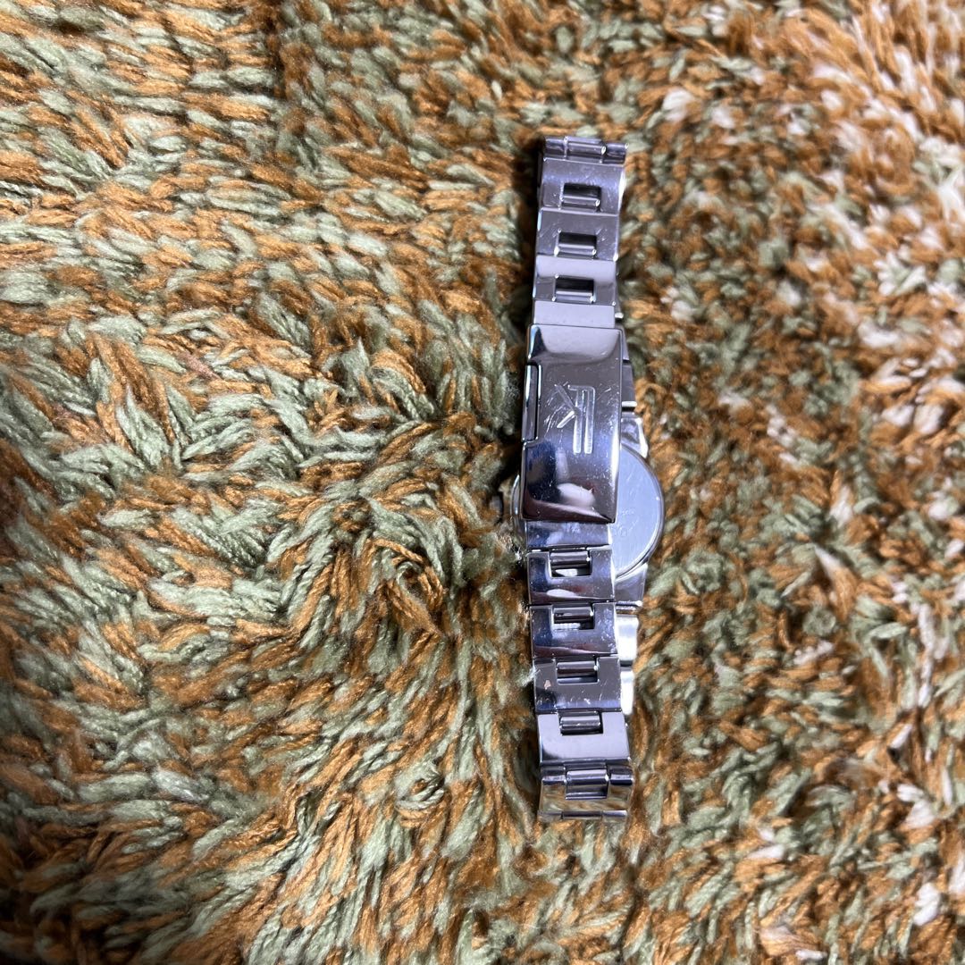 Seiko lk/lukia Analog Quartz Women
