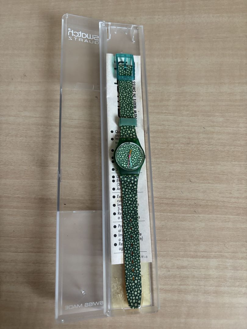 Swatch LL103 Analog Quartz Women