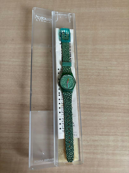 Swatch LL103 Analog Quartz Women