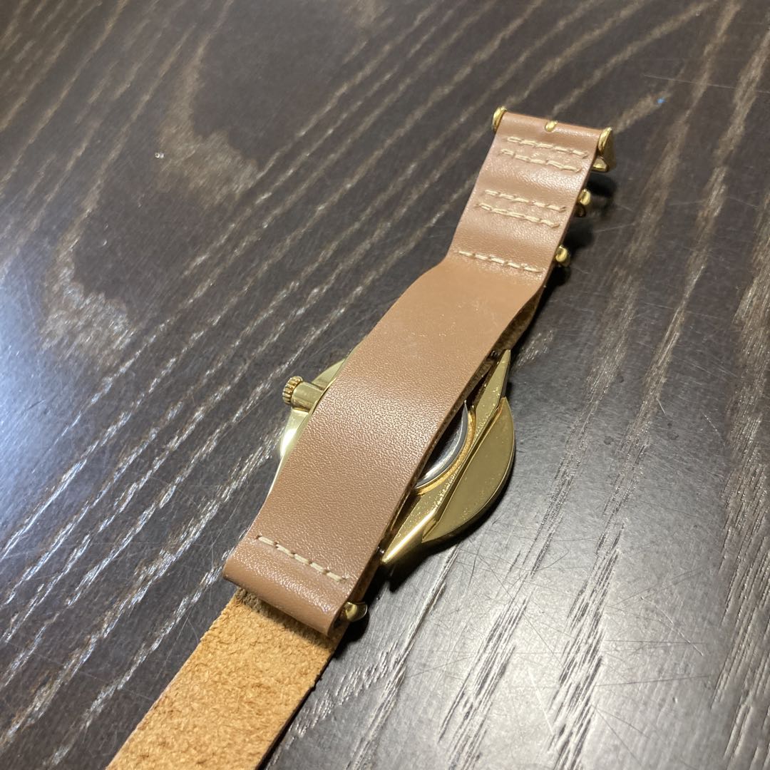 Cheapo Analog Mechanical (Manual) Women
