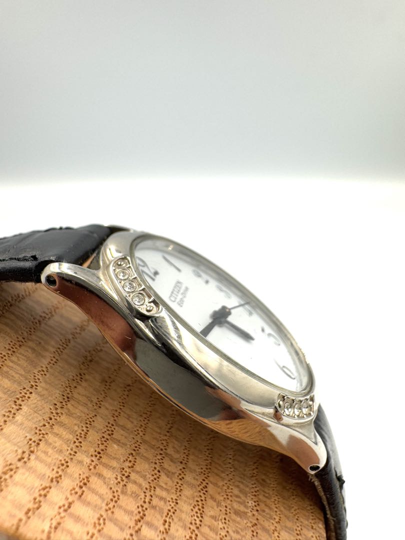Citizen Eco-drive E031-S022495 Analog Quartz Women Solar
