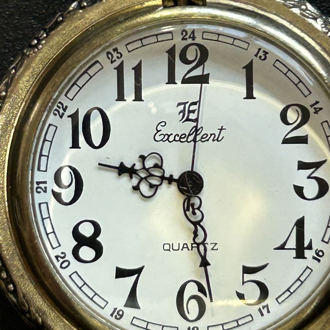 Excellent 23-240-06(0.34) Analog Quartz Men