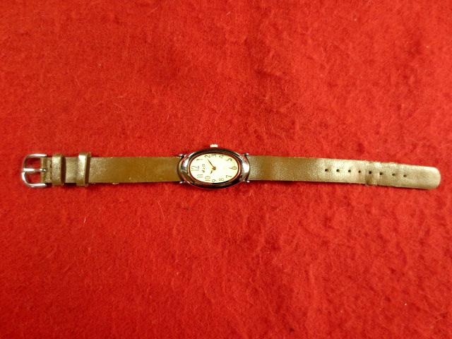 H2o CAROL Analog Quartz Women 完動watch 楕円women