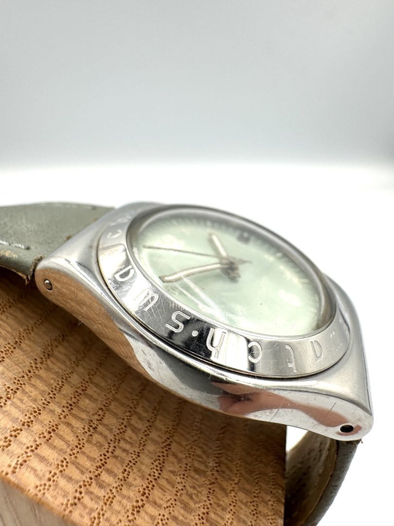 Swatch Irony Analog Quartz Unisex Adults Wristwatch Stainless Steel Case 32Mm Date