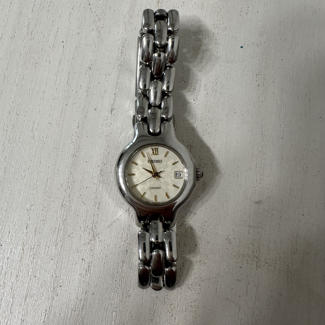 Seiko Analog Quartz Women