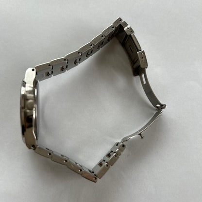 Seiko lk/lukia Analog Quartz Women