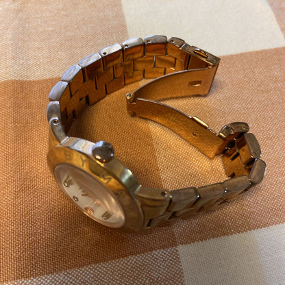 Analog Quartz Women