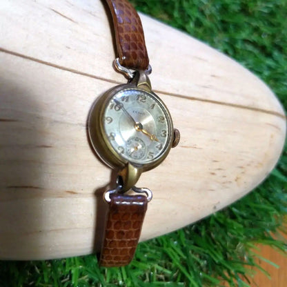 Seiko Analog Mechanical (Manual) Women