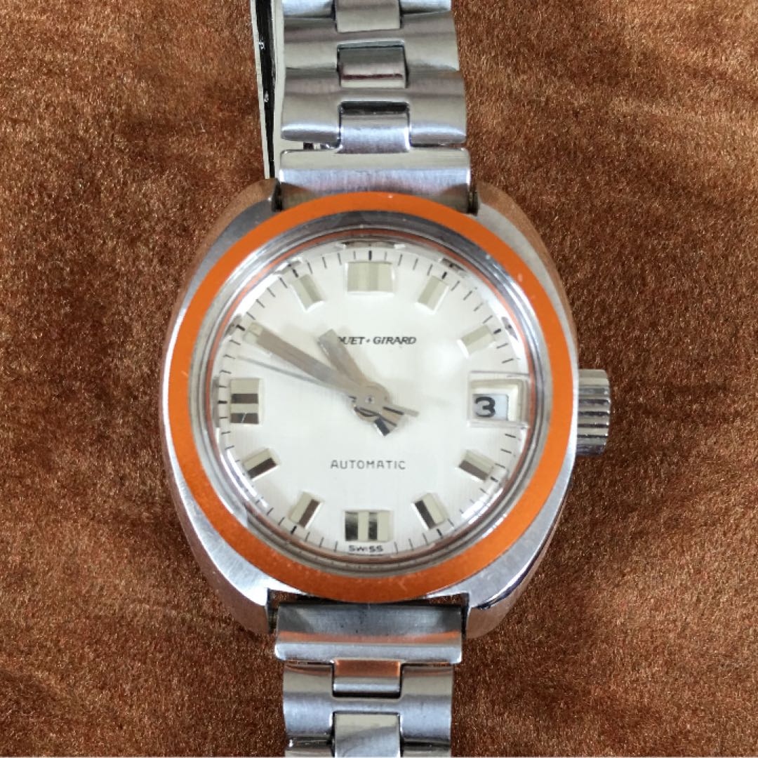 Girard-perregaux Analog Mechanical (Automatic) Women