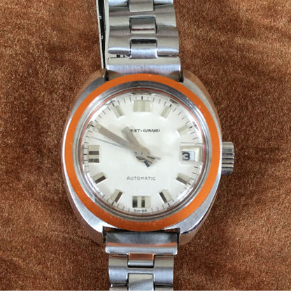 Girard-perregaux Analog Mechanical (Automatic) Women