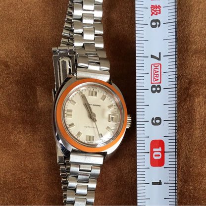 Girard-perregaux Analog Mechanical (Automatic) Women