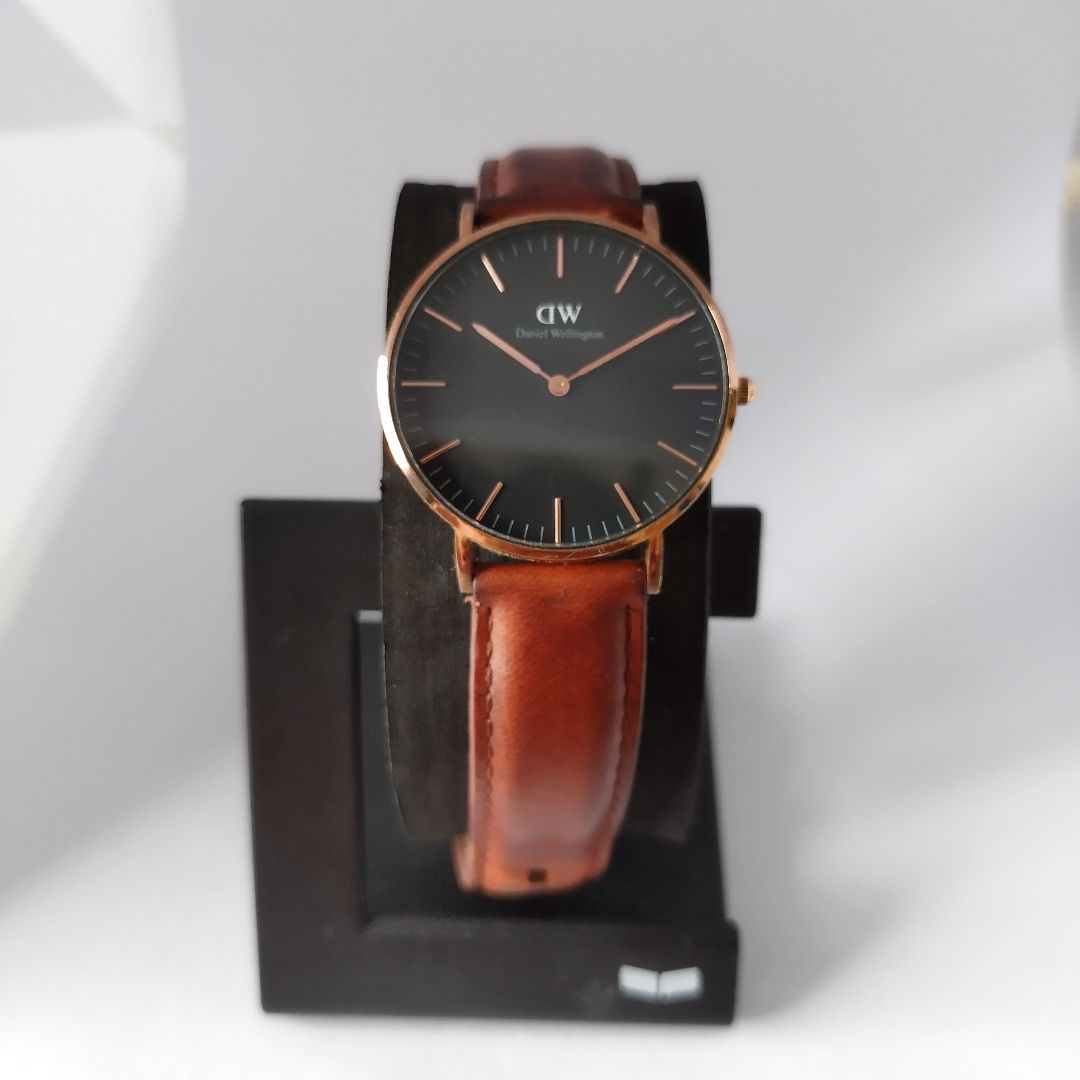 Daniel Wellington Analog Quartz Women