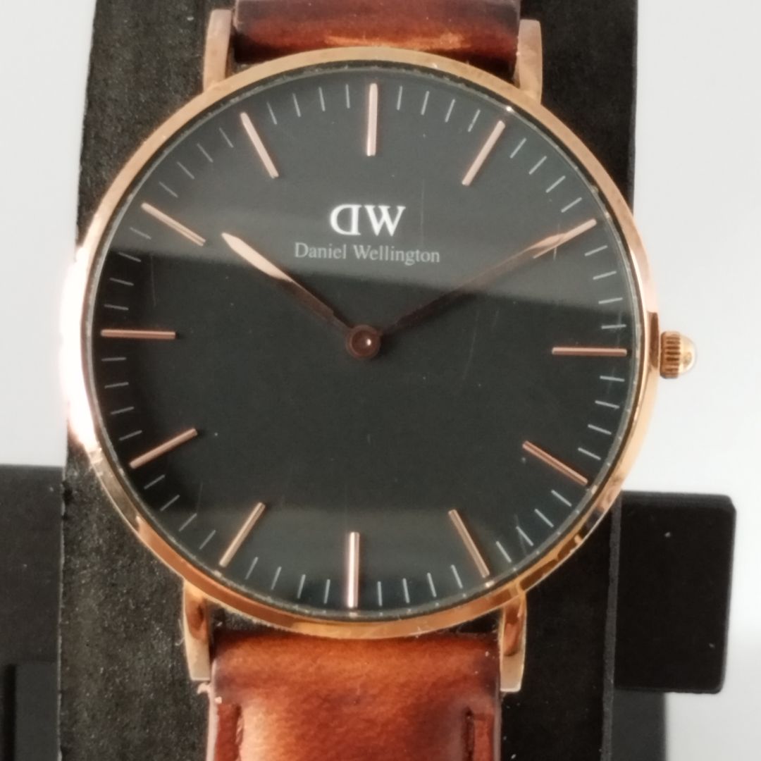 Daniel Wellington Analog Quartz Women