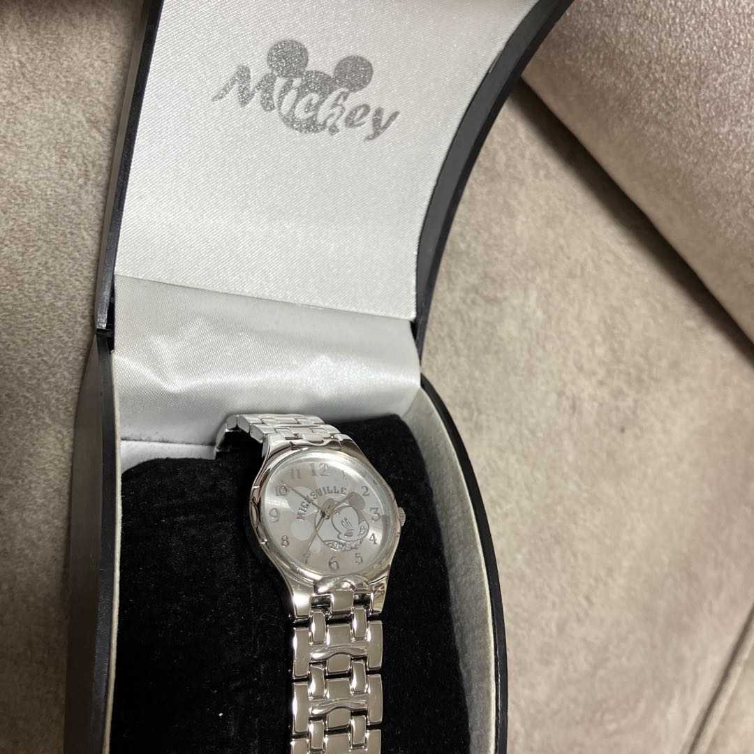 Analog Quartz Women