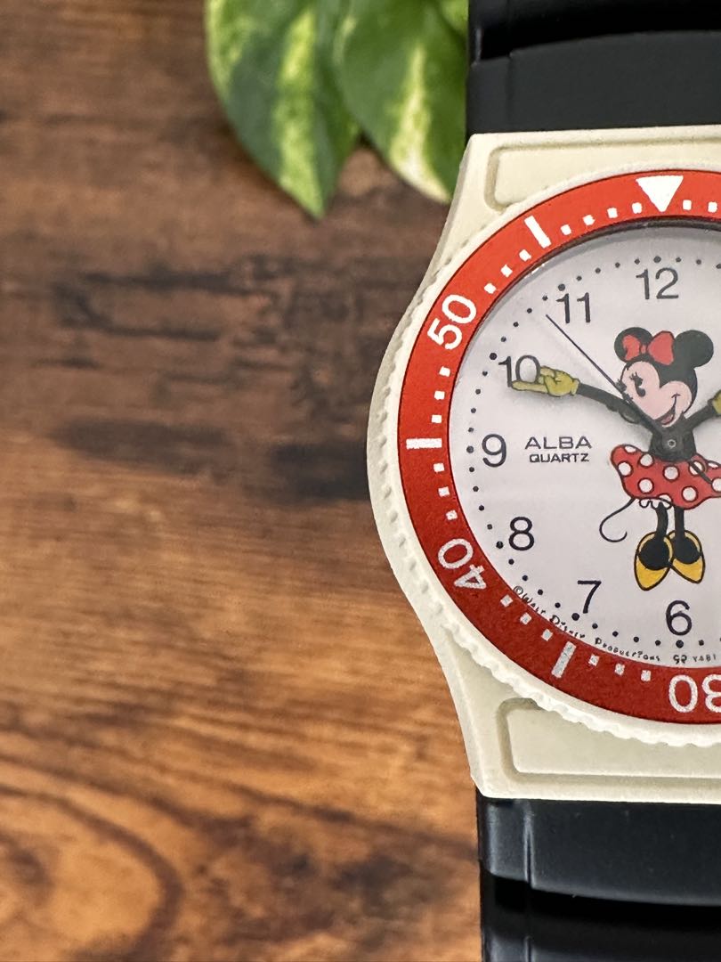 Seiko Alba Disney Analog Quartz Women Rare Retro Minnie Watch