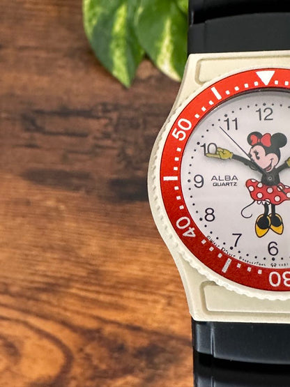 Seiko Alba Disney Analog Quartz Women Rare Retro Minnie Watch