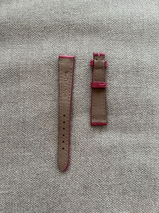 Van Cleef & Arpels Analog Quartz Women
