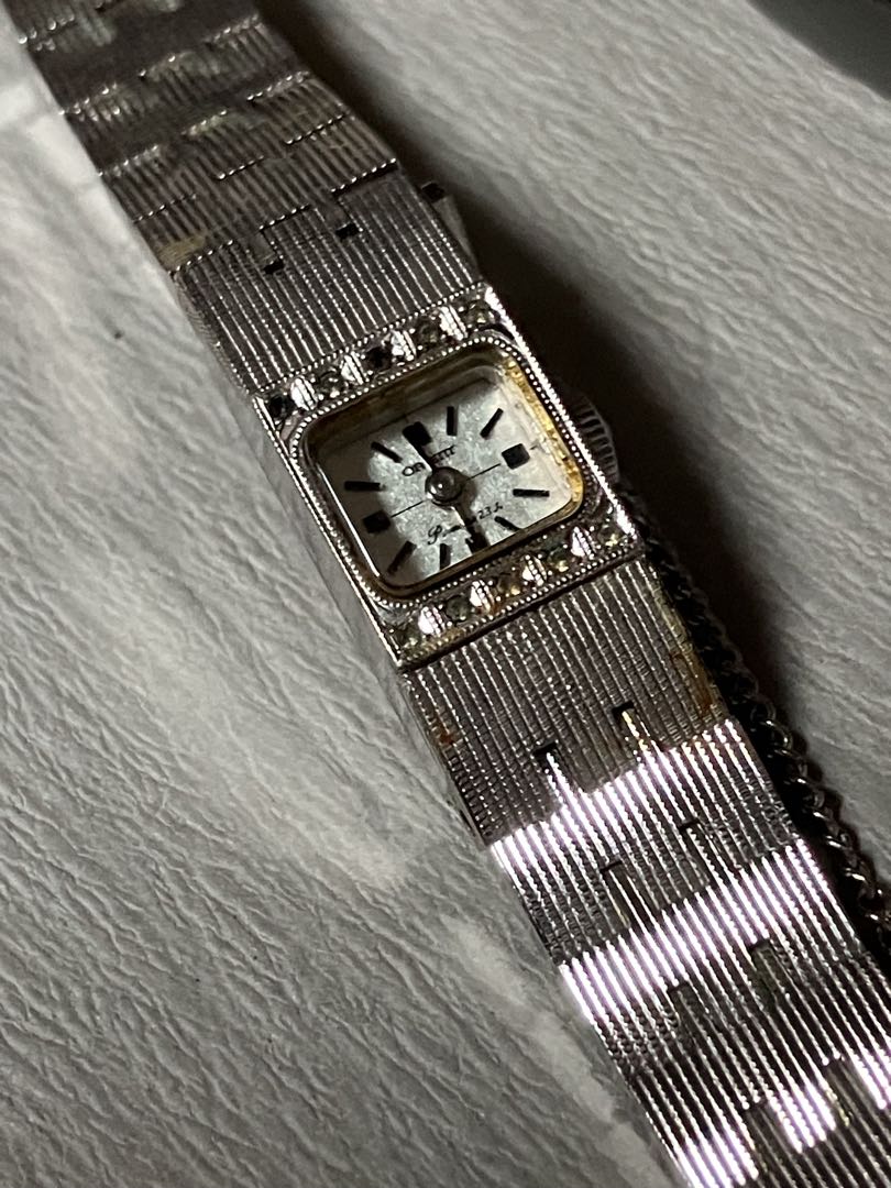 Analog Mechanical (Manual) Women