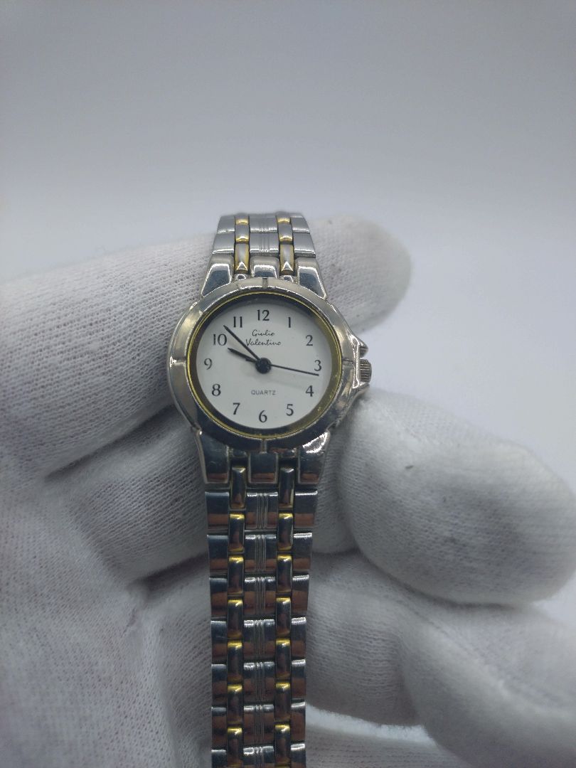 julius valentino Analog Quartz Women