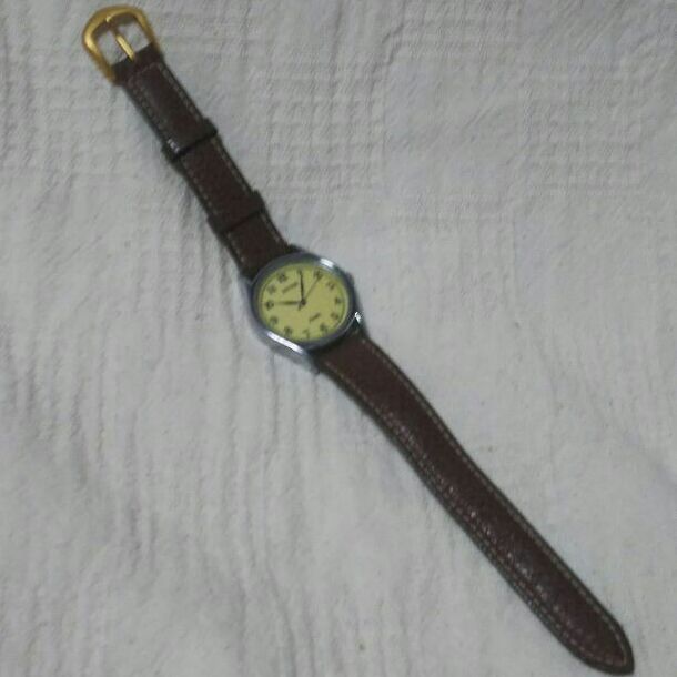 Seiko Alba Success SUCCESS V701-1L60 Analog Quartz Women