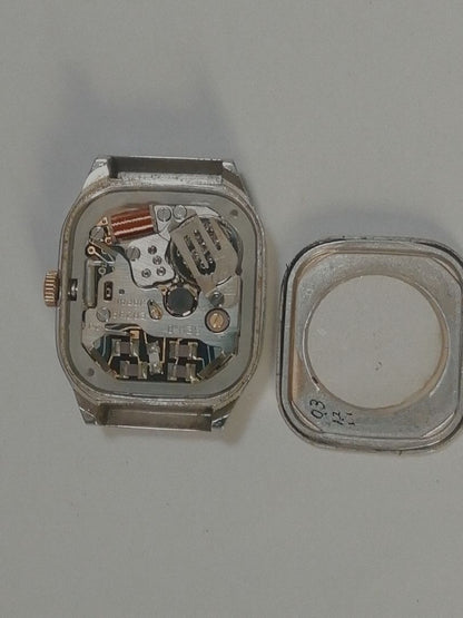 Seiko E029-5250 Digital-Analog Quartz Women Hybrid Ani-Digi Running Item