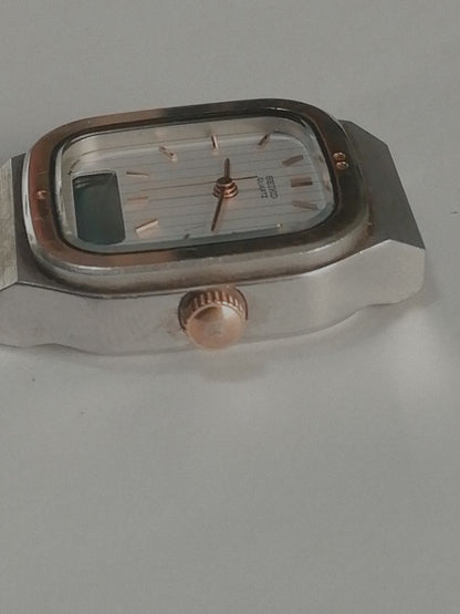 Seiko E029-5250 Digital-Analog Quartz Women Hybrid Ani-Digi Running Item