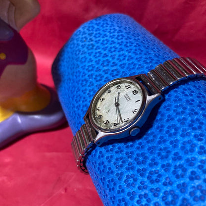 Seiko Analog Quartz Women Antique Old Women's Watch Steel Metal Band
