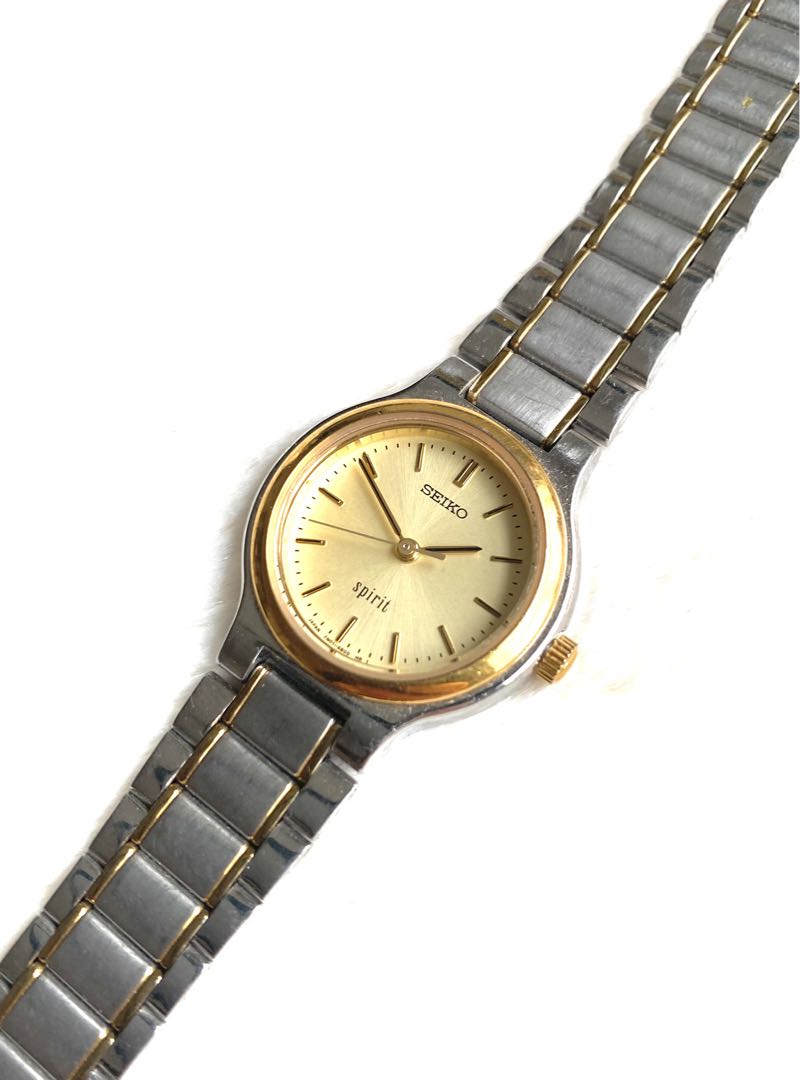 Seiko Spirit Analog Quartz Women