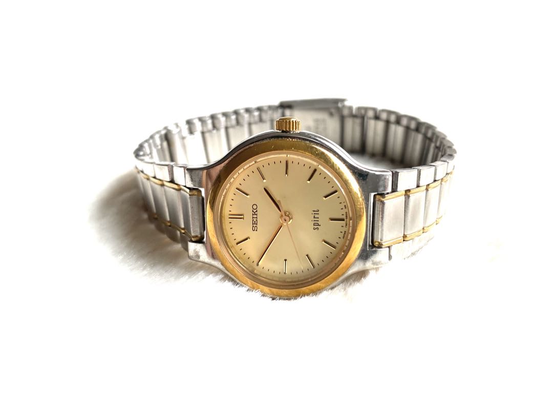 Seiko Spirit Analog Quartz Women