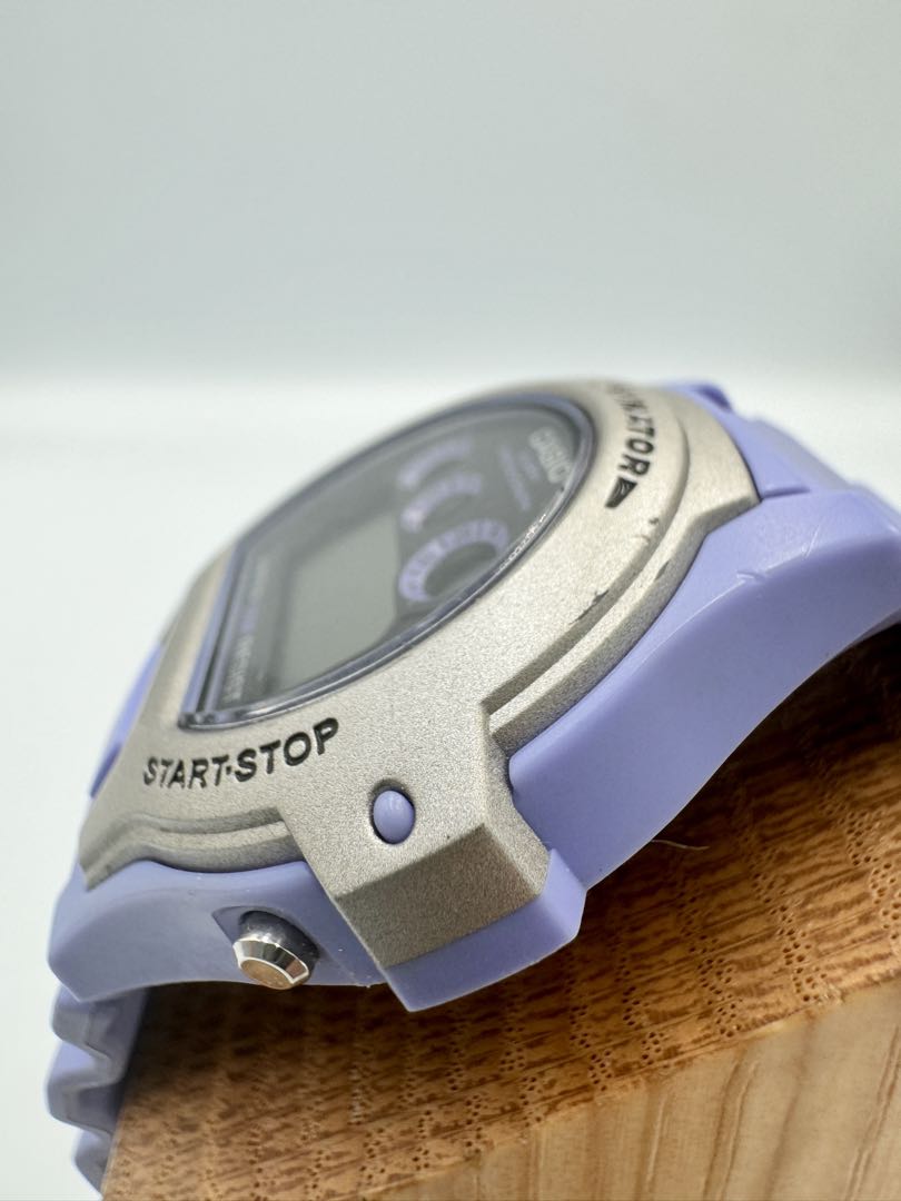 Casio Illuminator LW-202H Digital Quartz Women