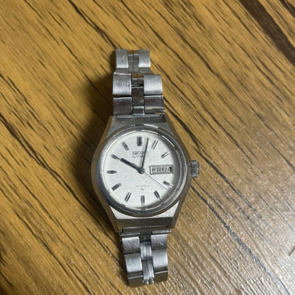 Seiko 2206-0590 Analog Mechanical (Automatic) Women