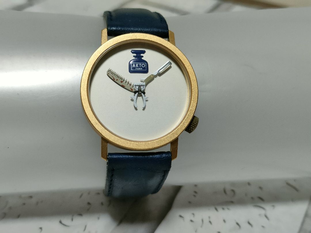 Acteo Analog Quartz Women