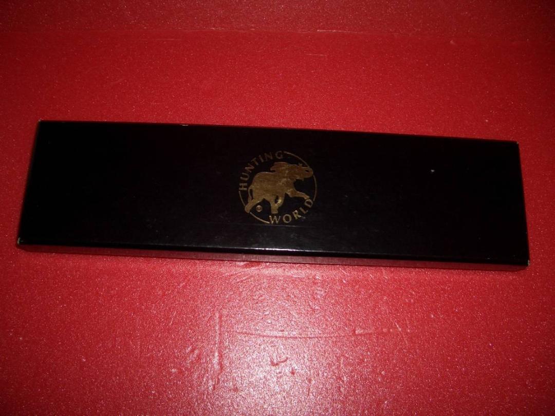 Hunting World Analog Quartz Men