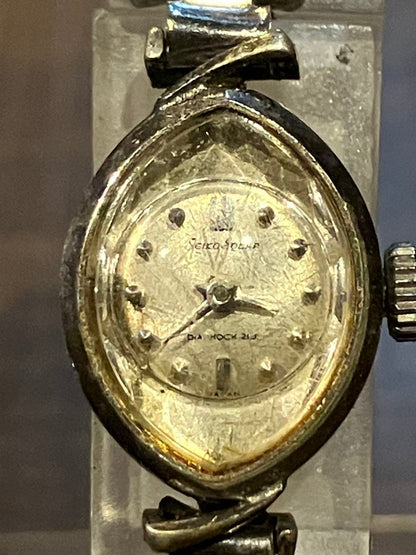 Seiko Diashock Analog Mechanical (Manual) Women
