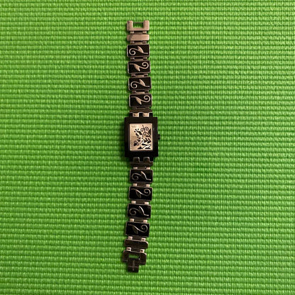 Swatch Analog Quartz Women