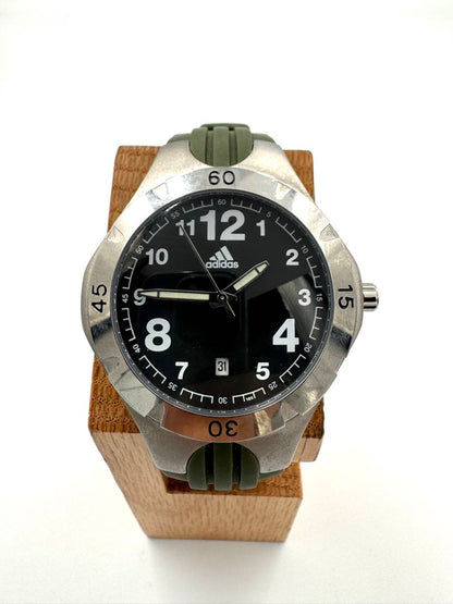 Adidas 10-5002 Analog Quartz Men Watch Excellent Condition