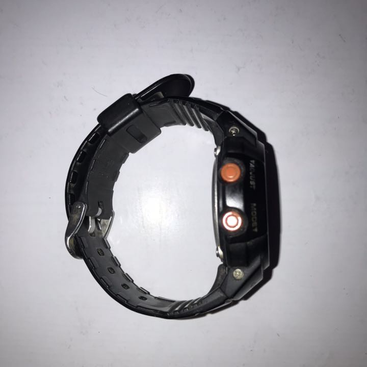 Casio AWG-M500R Digital-Analog Quartz Men
