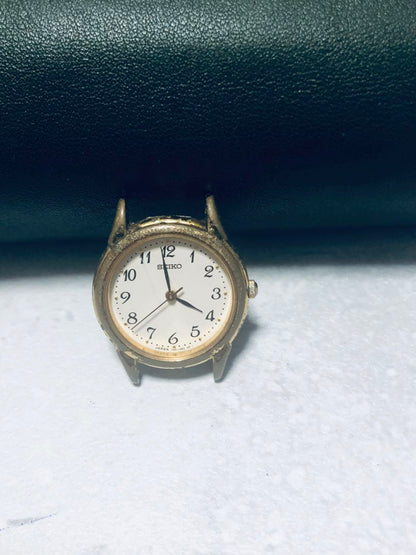Seiko 7N01-6880 Analog Mechanical (Manual) Women