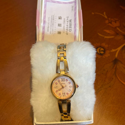 Seiko wired AGEK737 Analog Solar Women