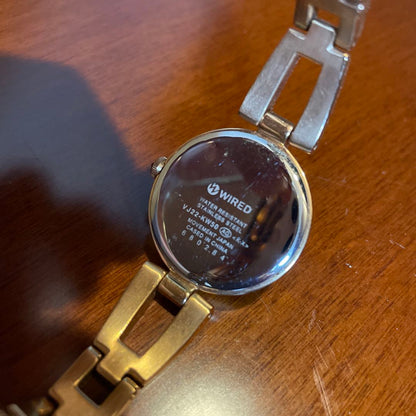 Seiko wired AGEK737 Analog Solar Women