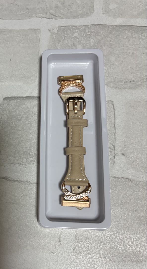 Heenia Analog Quartz Women